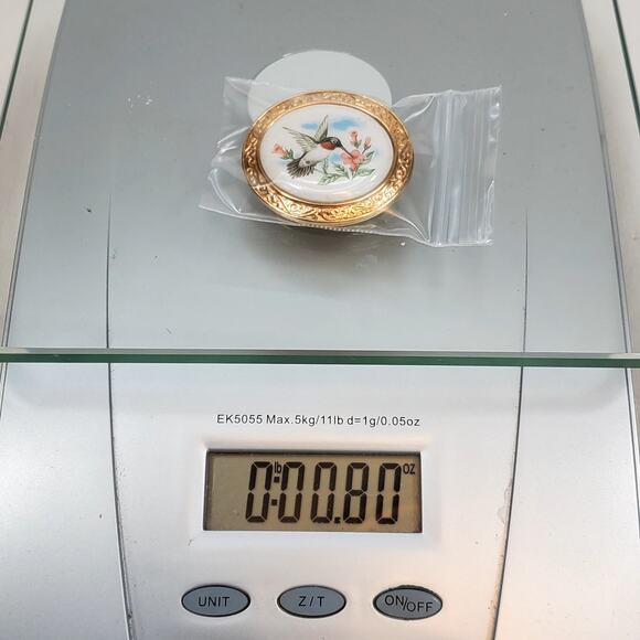 Vtg Avon Hummingbird Brooch Pendant Summer Song Gold Tone Animalcore Cottagecore - Picture 5 of 5